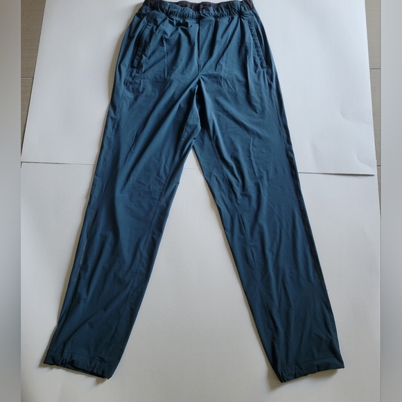 Lululemon men's Core joggers. - Picture 3 of 13